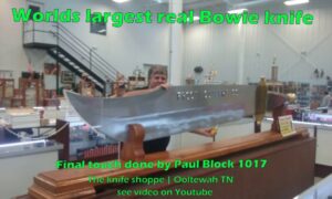 world largest Bowie knife