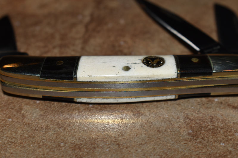 Eagle edge pocket knife